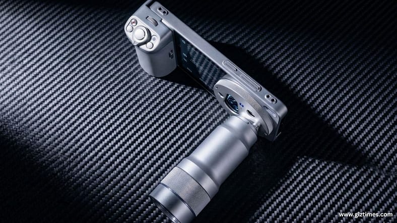 Vivo X300 Ultra: Hands-On with 400mm/200mm Zeiss Lenses & Video Cage
